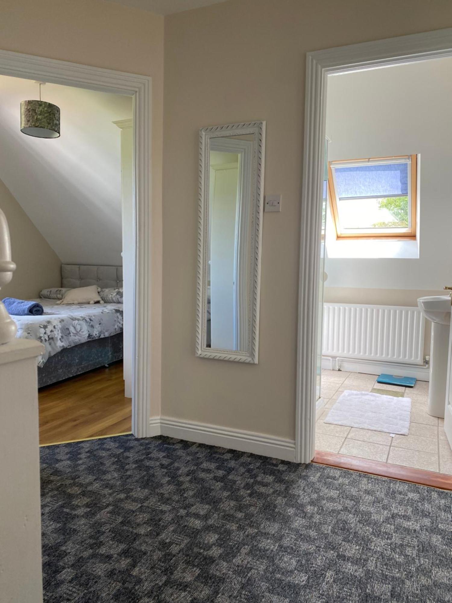Blacklion Holiday Homes Екстер'єр фото